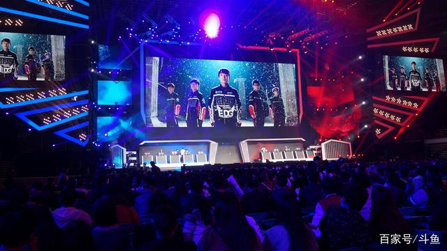 反恐精英2：8月19日更新提供地图修复、稳定性改进和错误修复